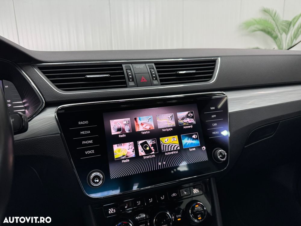 Skoda Superb 2.0 TDI DSG Ambition - 23