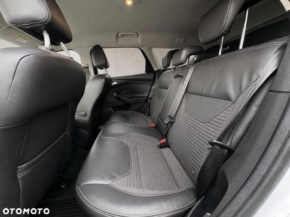 Ford Focus 1.0 EcoBoost Titanium - 16