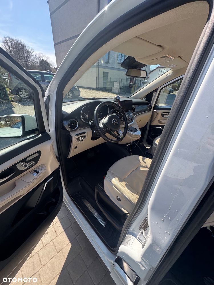 Mercedes-Benz Klasa V 300 d 4-Matic Avantgarde 9G-Tronic (d³ugi) - 33