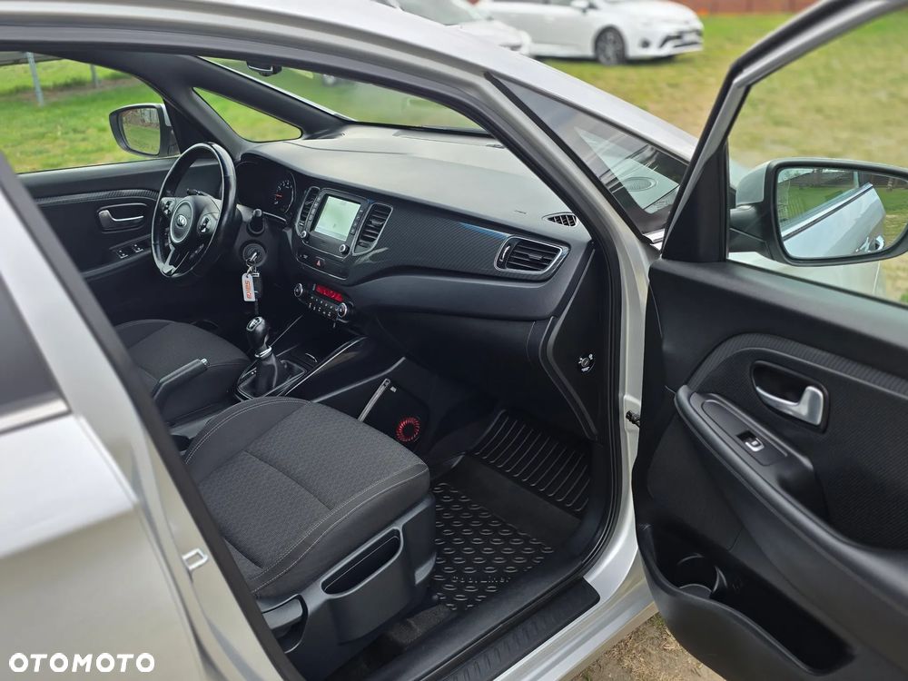 Kia Carens 1.6 GDI Business Line 7os EU6 - 15