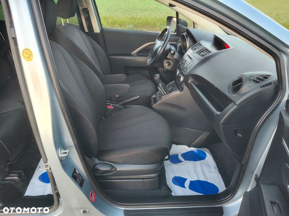 Mazda 5 - 9