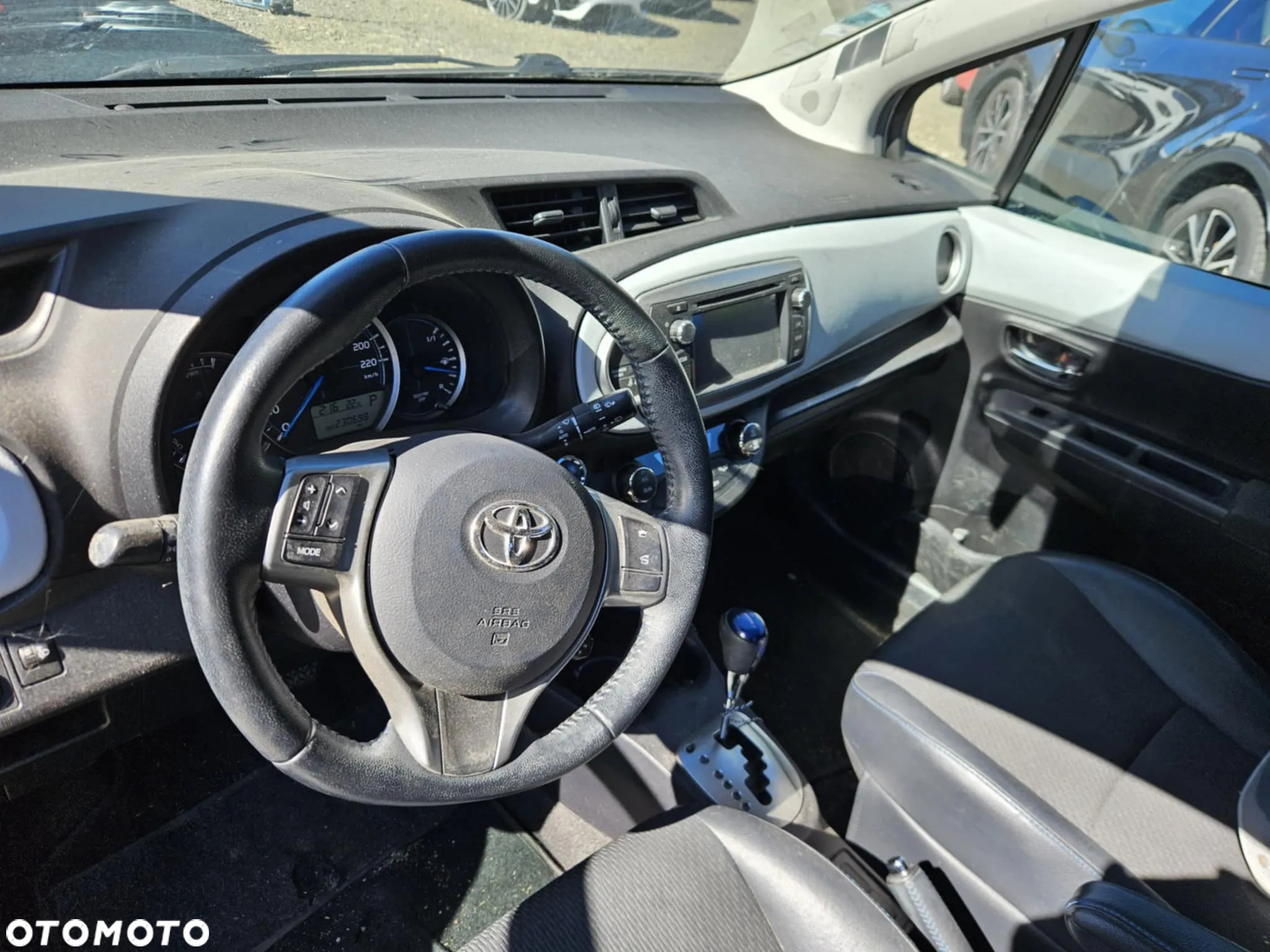 Toyota Yaris Hybrid 1.5 VVT-i Edition-S - 17