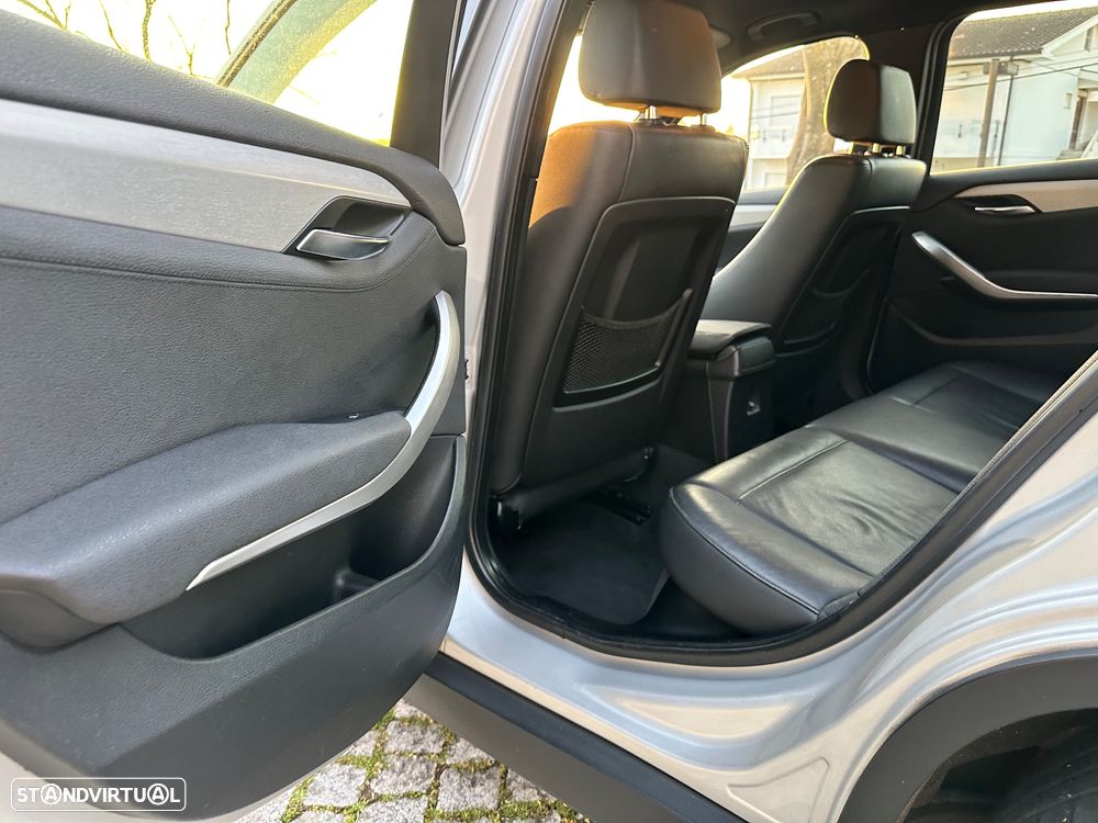 BMW X1 20 d xDrive - 20