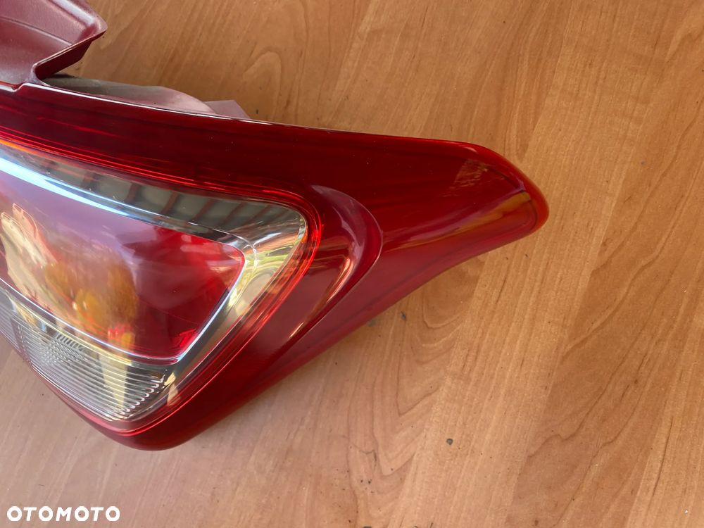 LAMPA TYŁ TYLNA PRAWA LUB LEWA HYUNDAI I10 II - 16