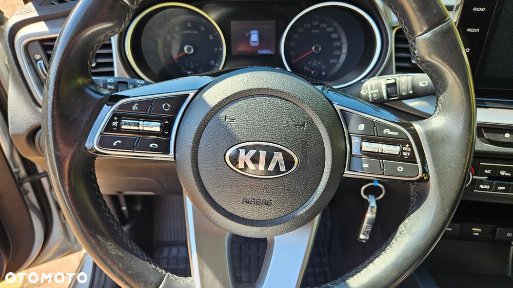 Kia Ceed 1.0 T-GDI M - 11