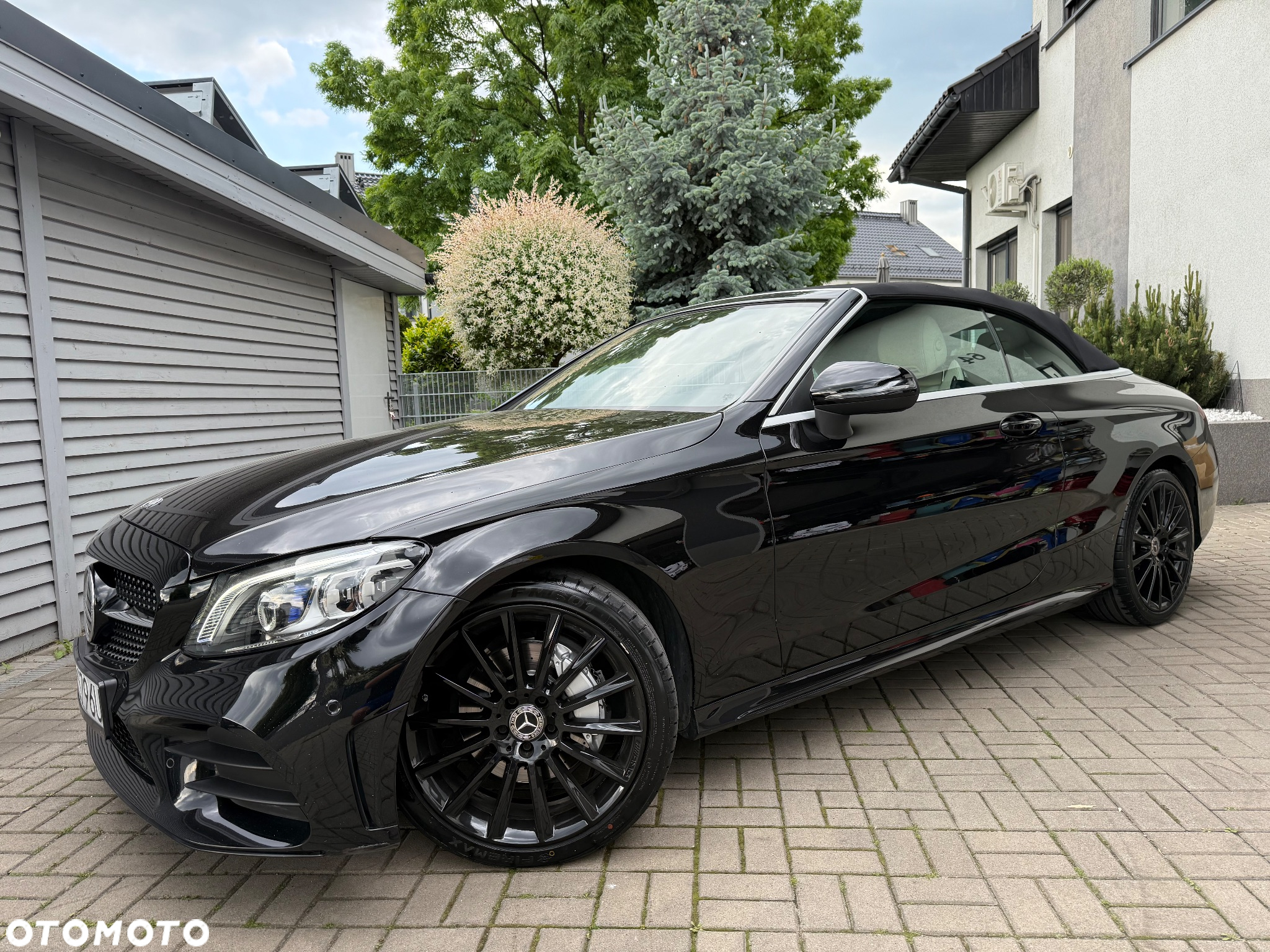 Mercedes-Benz Klasa C 220 d Cabrio 9G-TRONIC AMG Line Plus - 2