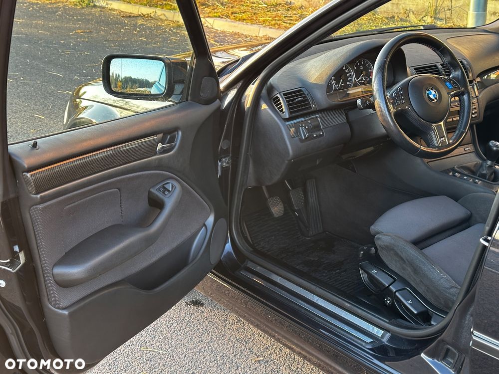 BMW Seria 3 330i - 13