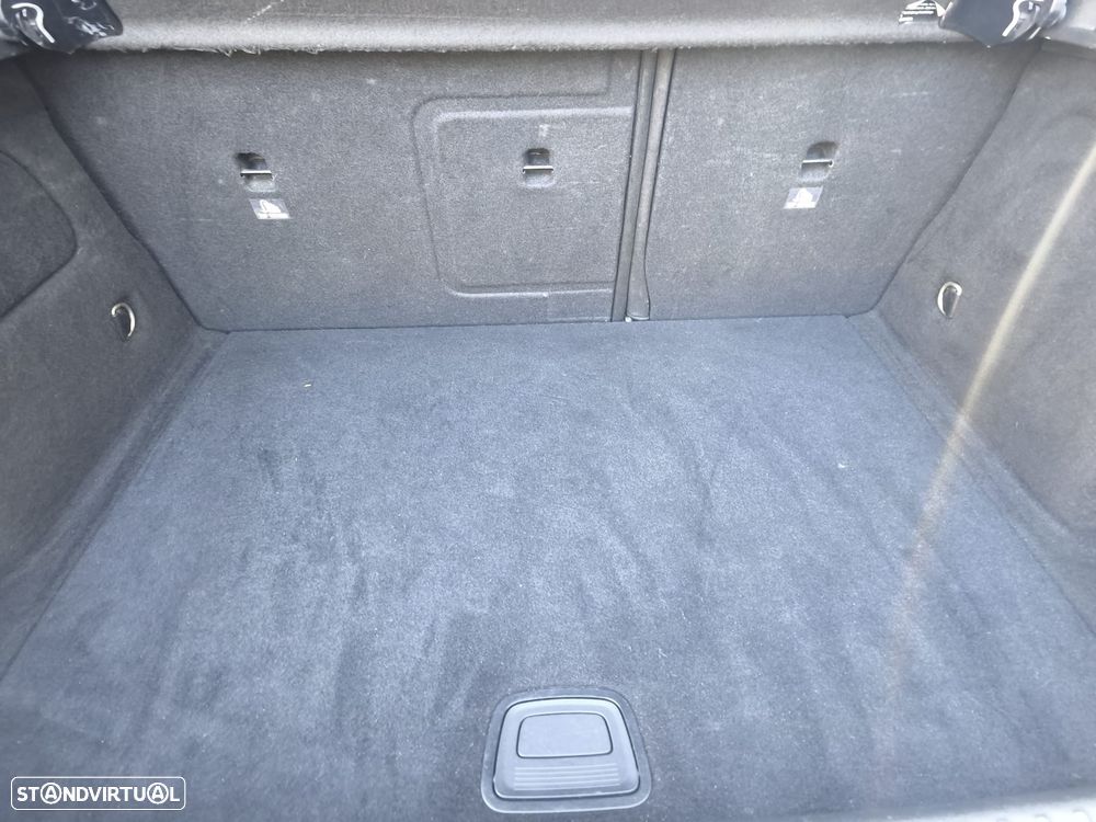 Mercedes-Benz GLA 180 CDI - 13