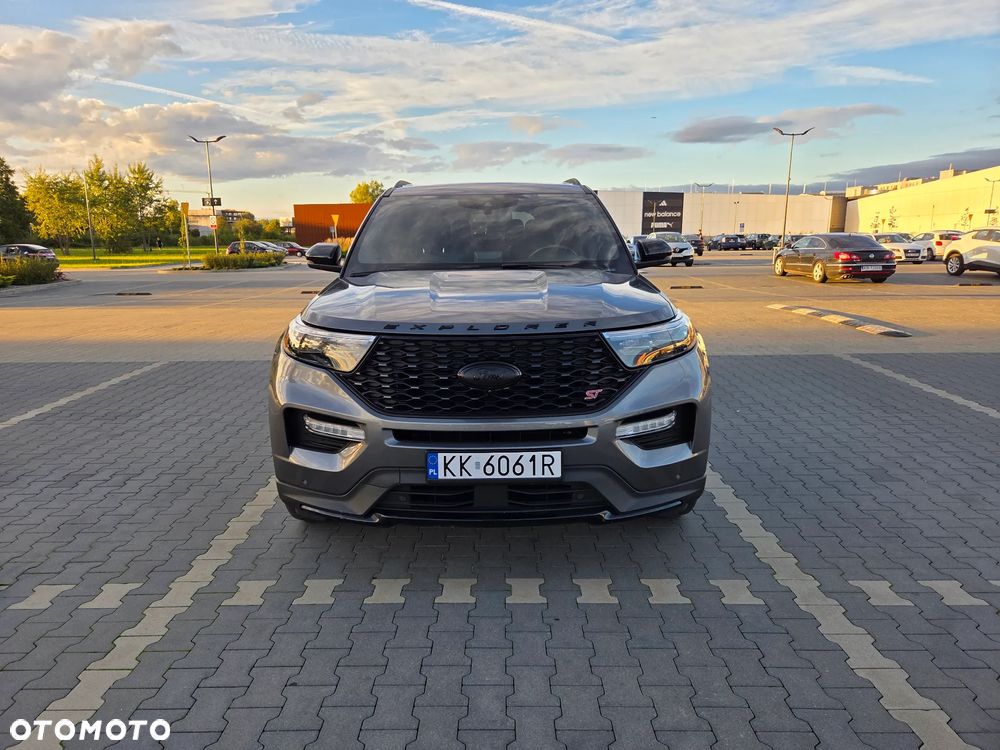 Ford Explorer - 11