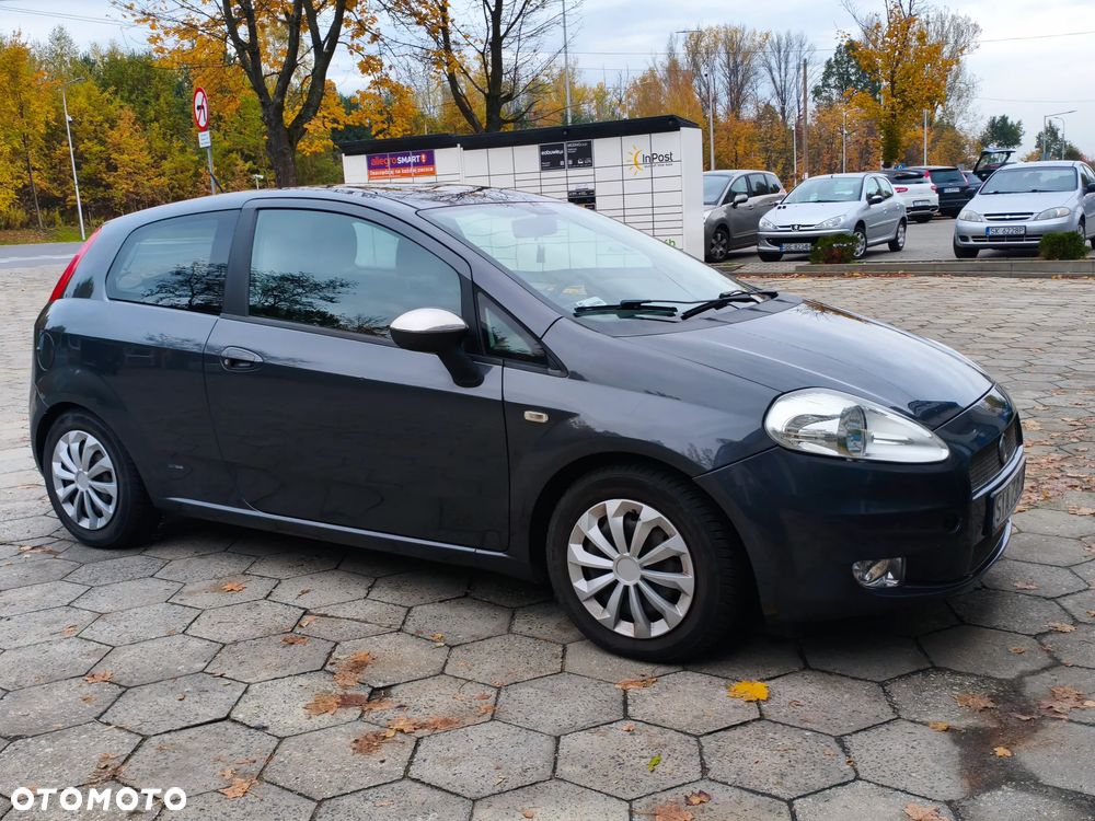 Fiat Grande Punto 2007 photo 2