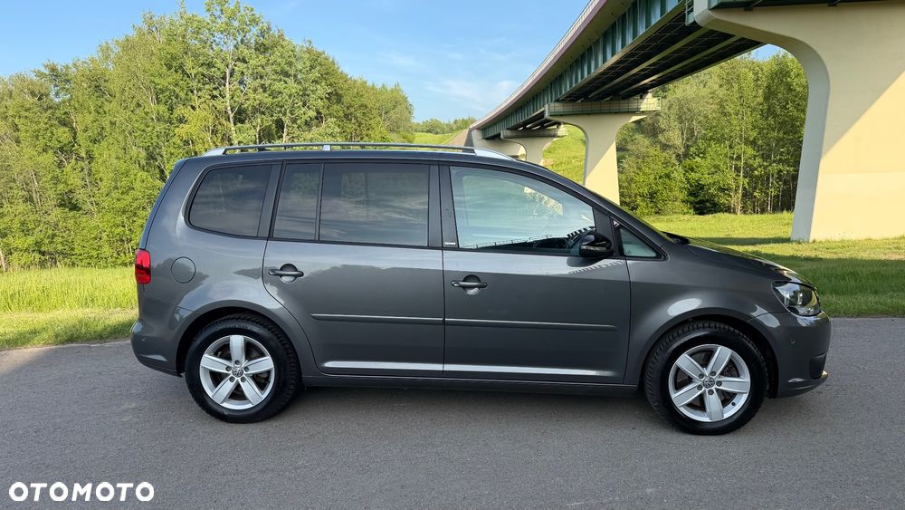 Volkswagen Touran 2.0 TDI DPF STYLE - 32