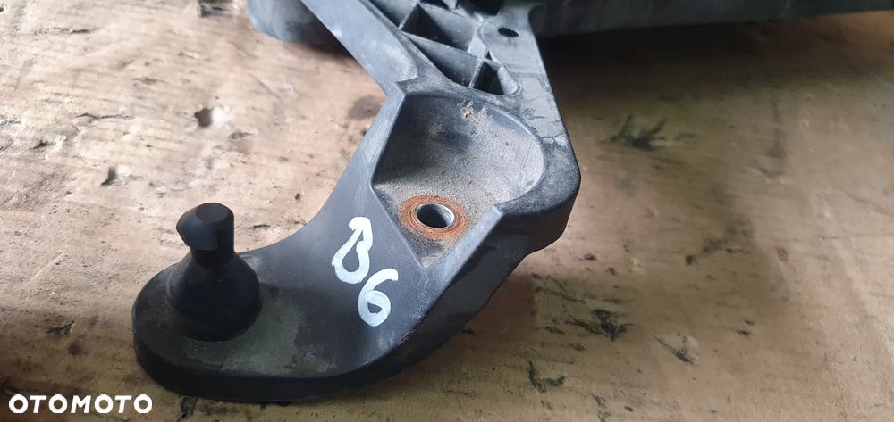 Obudowa podstawa akumulatora VW Passat B6 1K0915443A 1K0915333C 1K0915335C 1K0915336B - 11