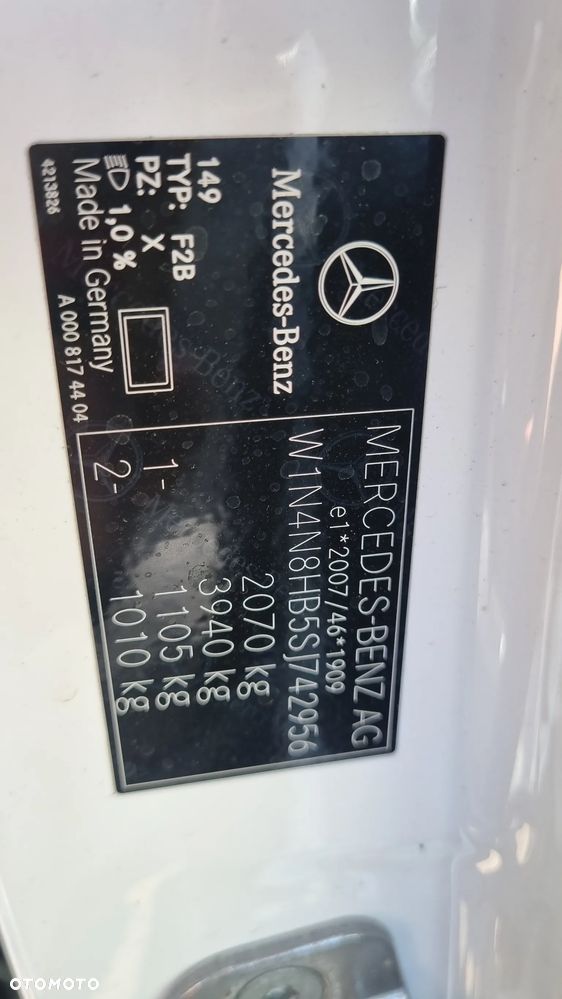 Mercedes-Benz GLA - 17