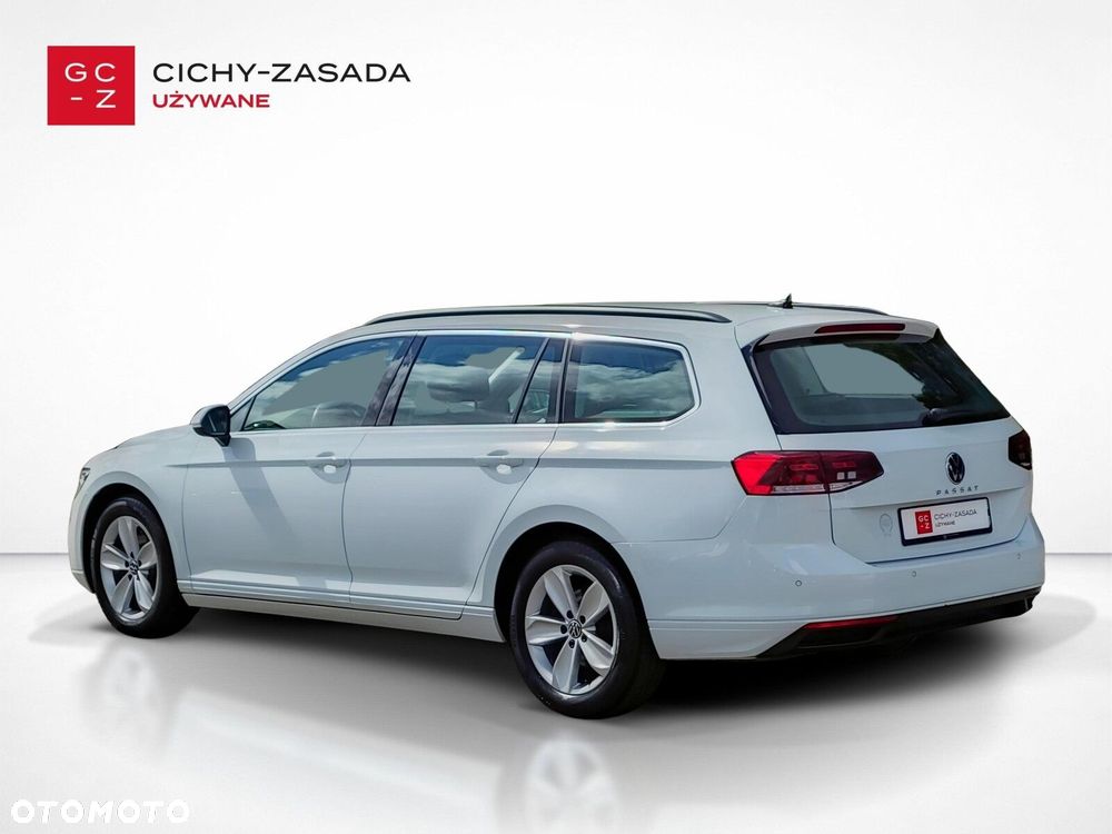 Volkswagen Passat - 3