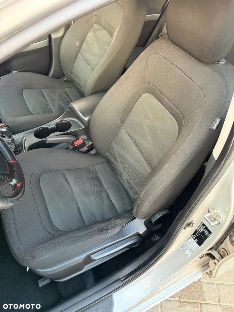 Kia Ceed - 18