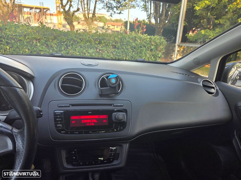 SEAT Ibiza 1.9 TDi Sport DPF - 4