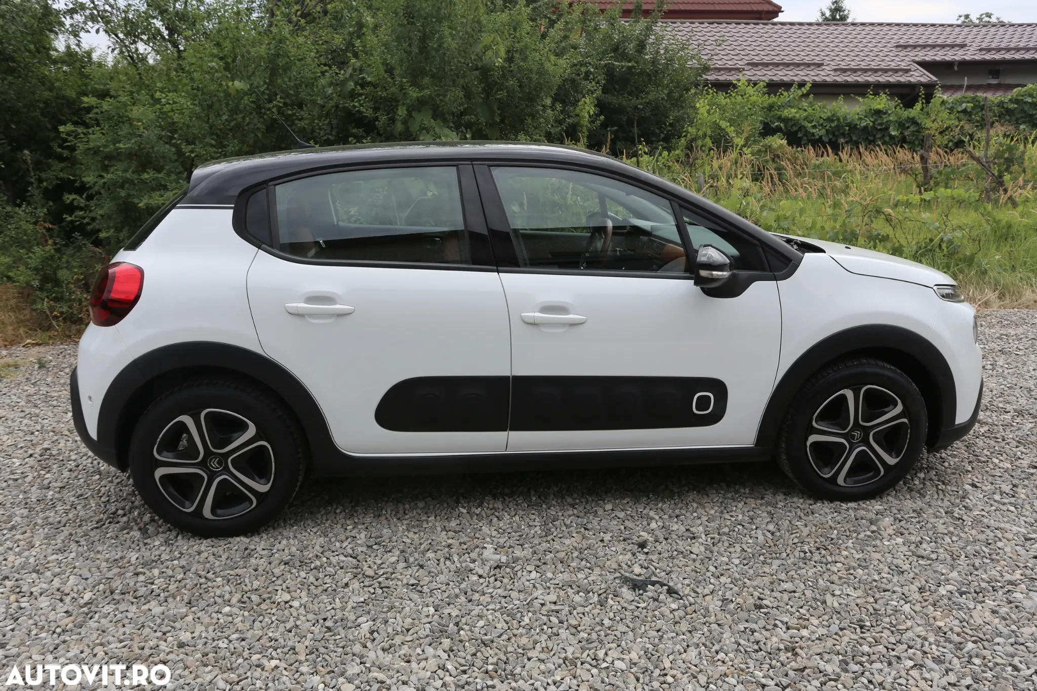 Citroën C3 1.2 PureTech BVM Shine - 6