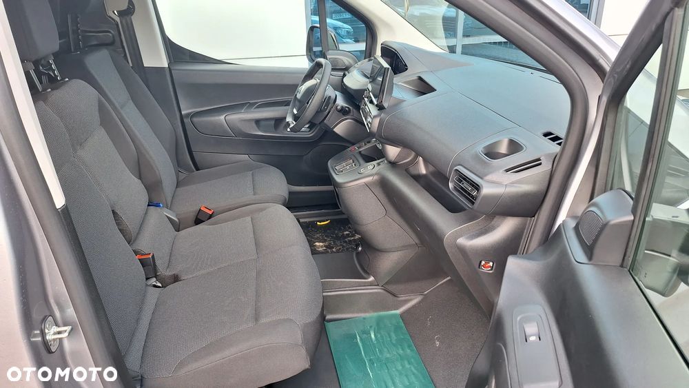 Peugeot Partner Furgon Long 950kg BlueHDi 130 KM S&S EAT8 Bogaty - 27