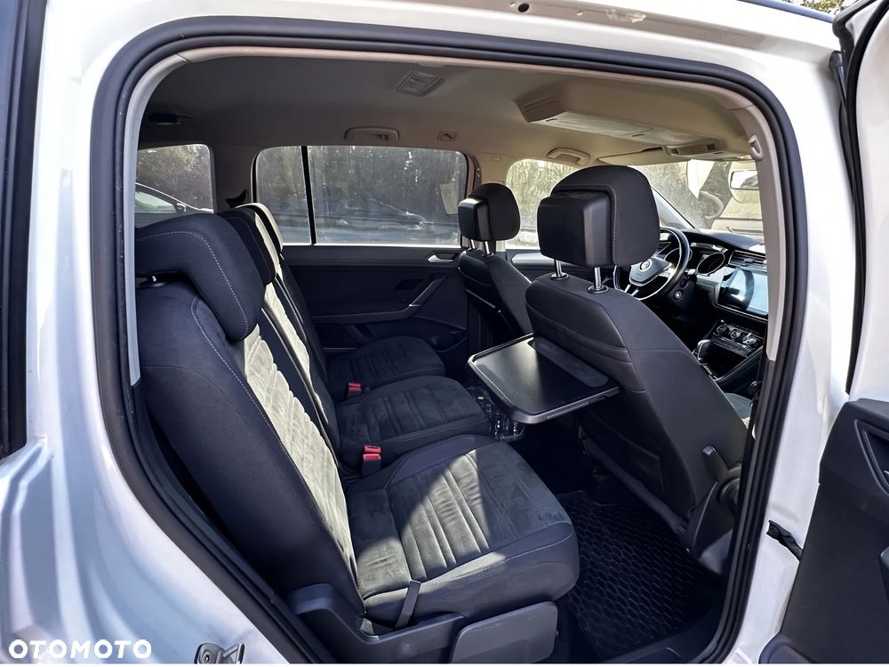 Volkswagen Touran 2.0 TDI BMT Comfortline DSG - 12