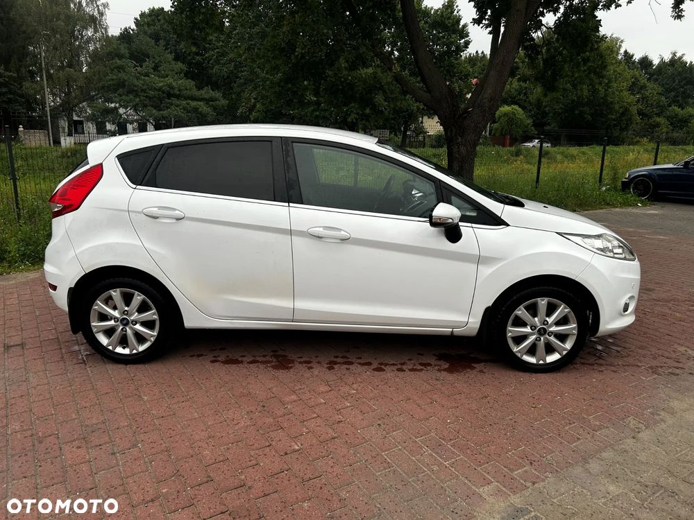 Ford Fiesta 1.4 Titanium - 10