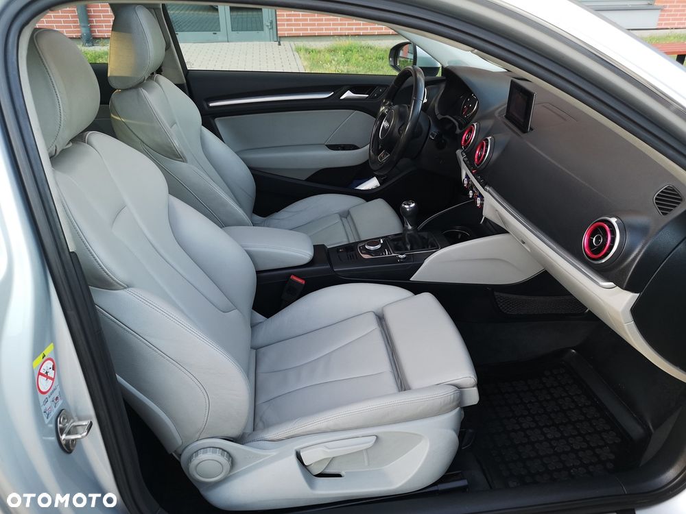 Audi A3 Sportback 1.4 TFSI cylinder on demand S line Sportpaket - 17