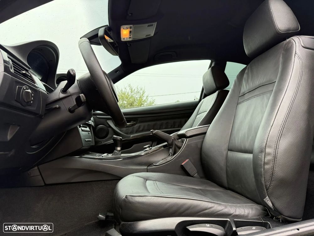 BMW 320 d Coupe - 13