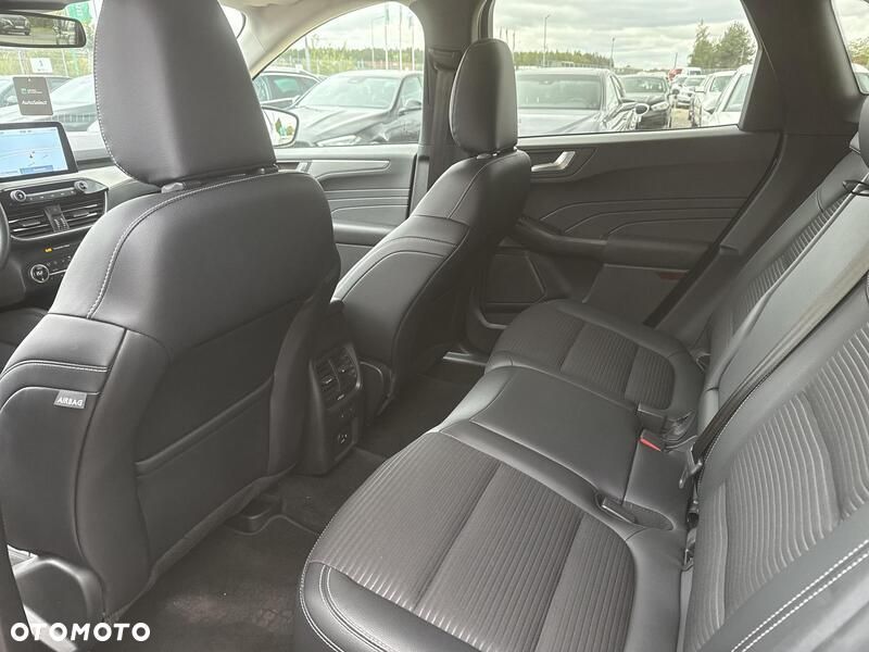 Ford Kuga - 23