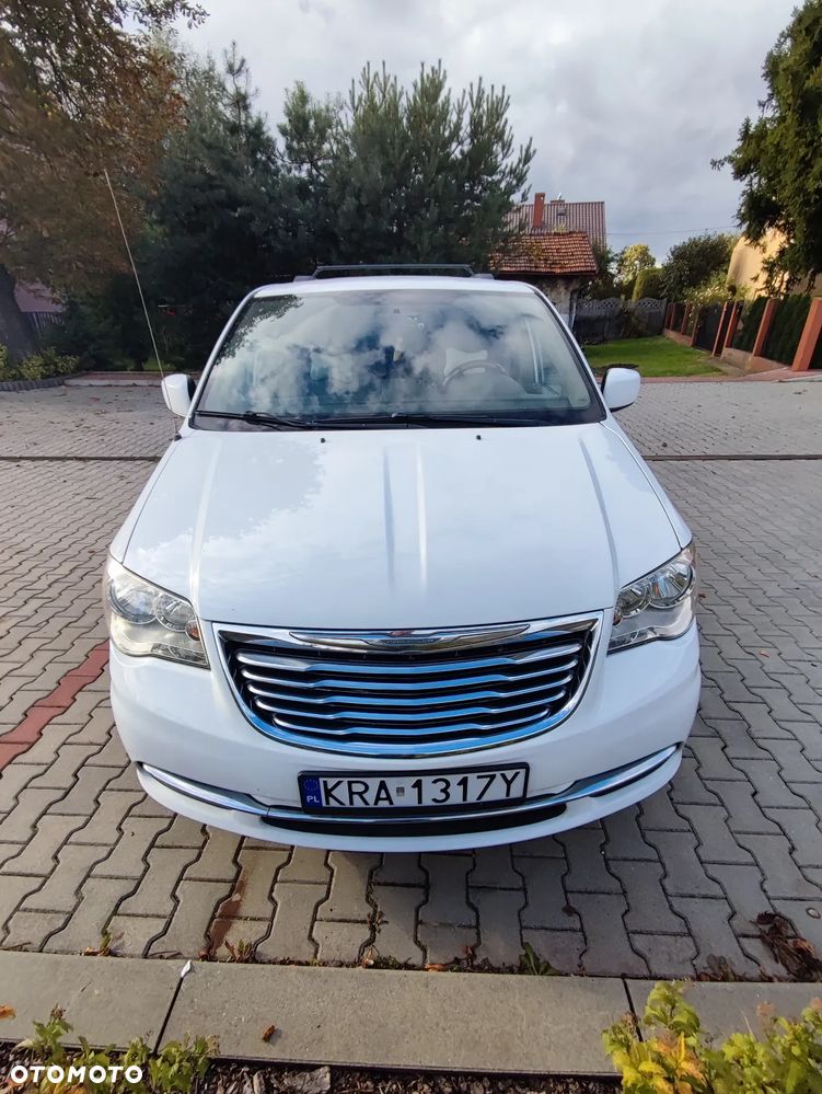 Chrysler Town & Country 3.6 Touring - 4
