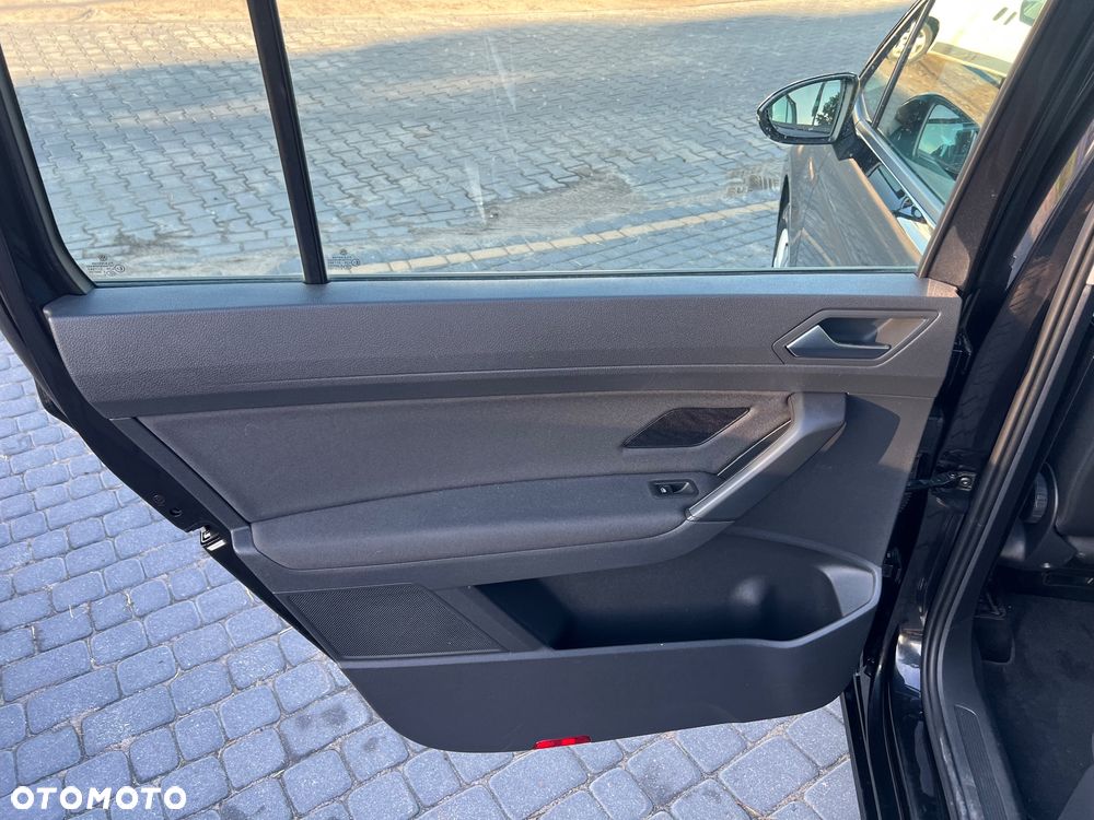 Volkswagen Touran 1.6 TDI BMT Comfortline - 17