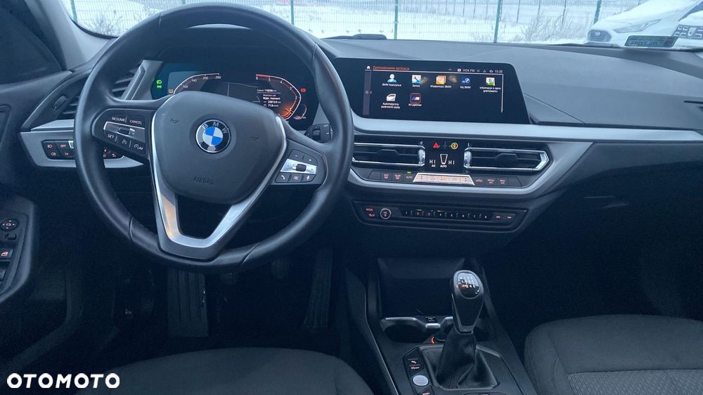 BMW Seria 1 118d - 10