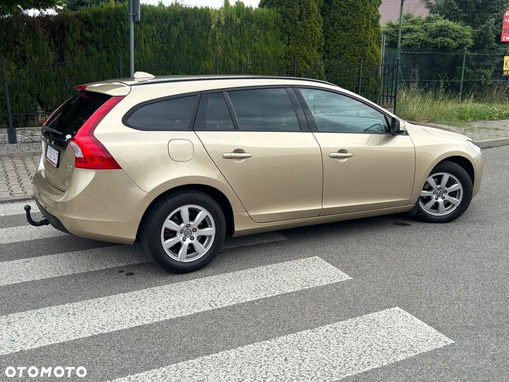 Volvo V60 DRIVe Kinetic - 3