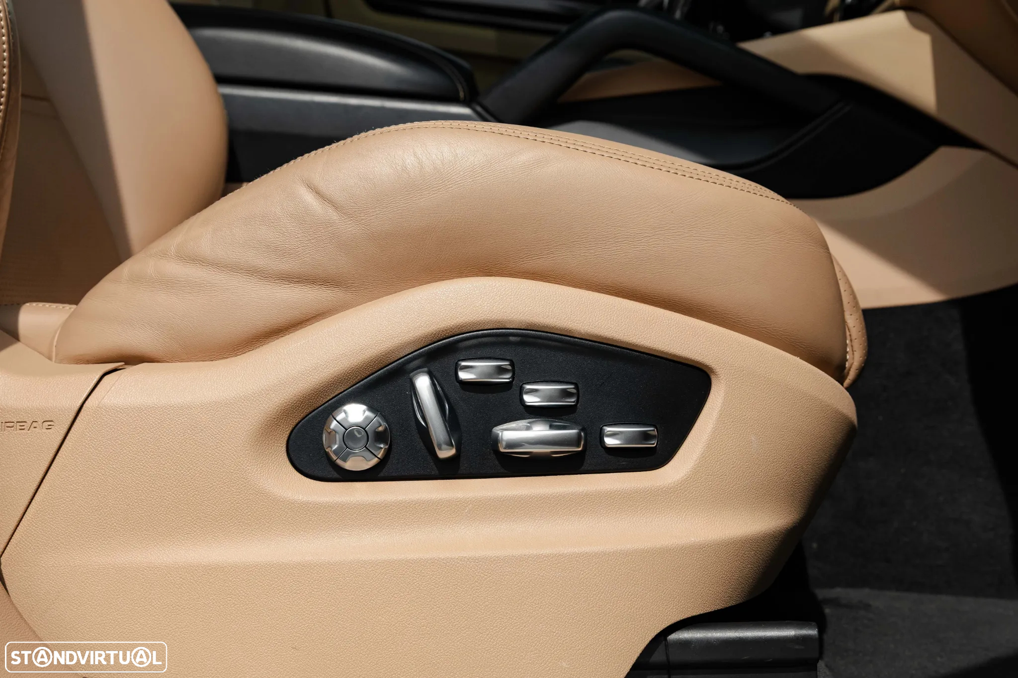 Porsche Cayenne Coupé E-Hybrid - 10