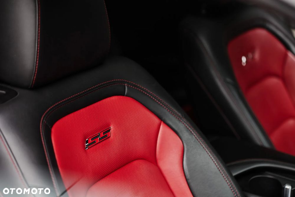 Chevrolet Camaro - 26