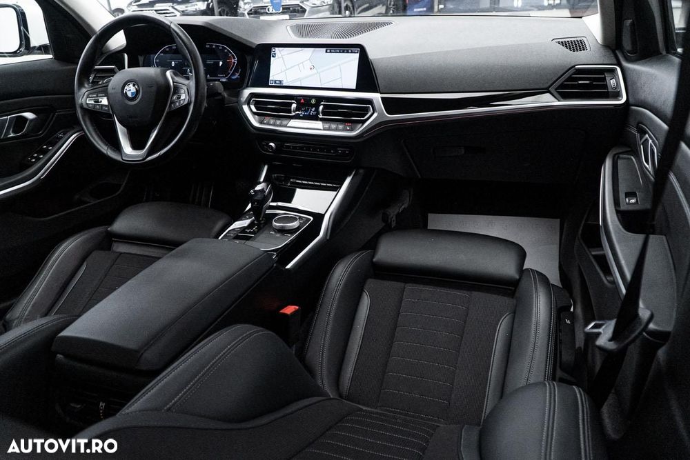 BMW Seria 3 320i Aut. Sport Line - 2