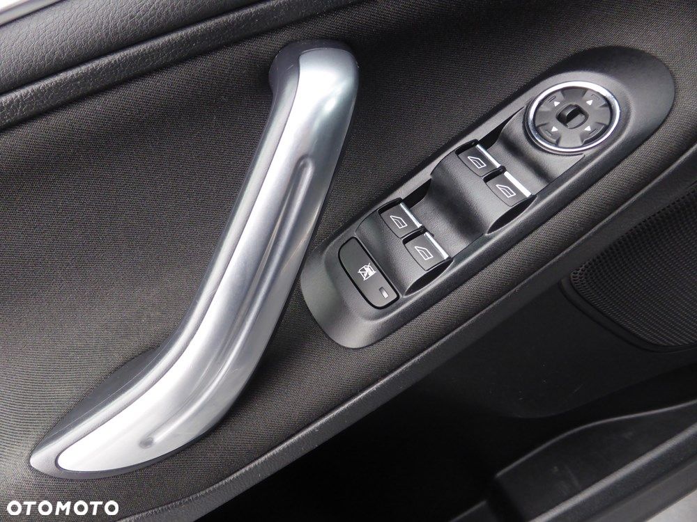 Ford S-Max 2.0 Viva Titanium - 33