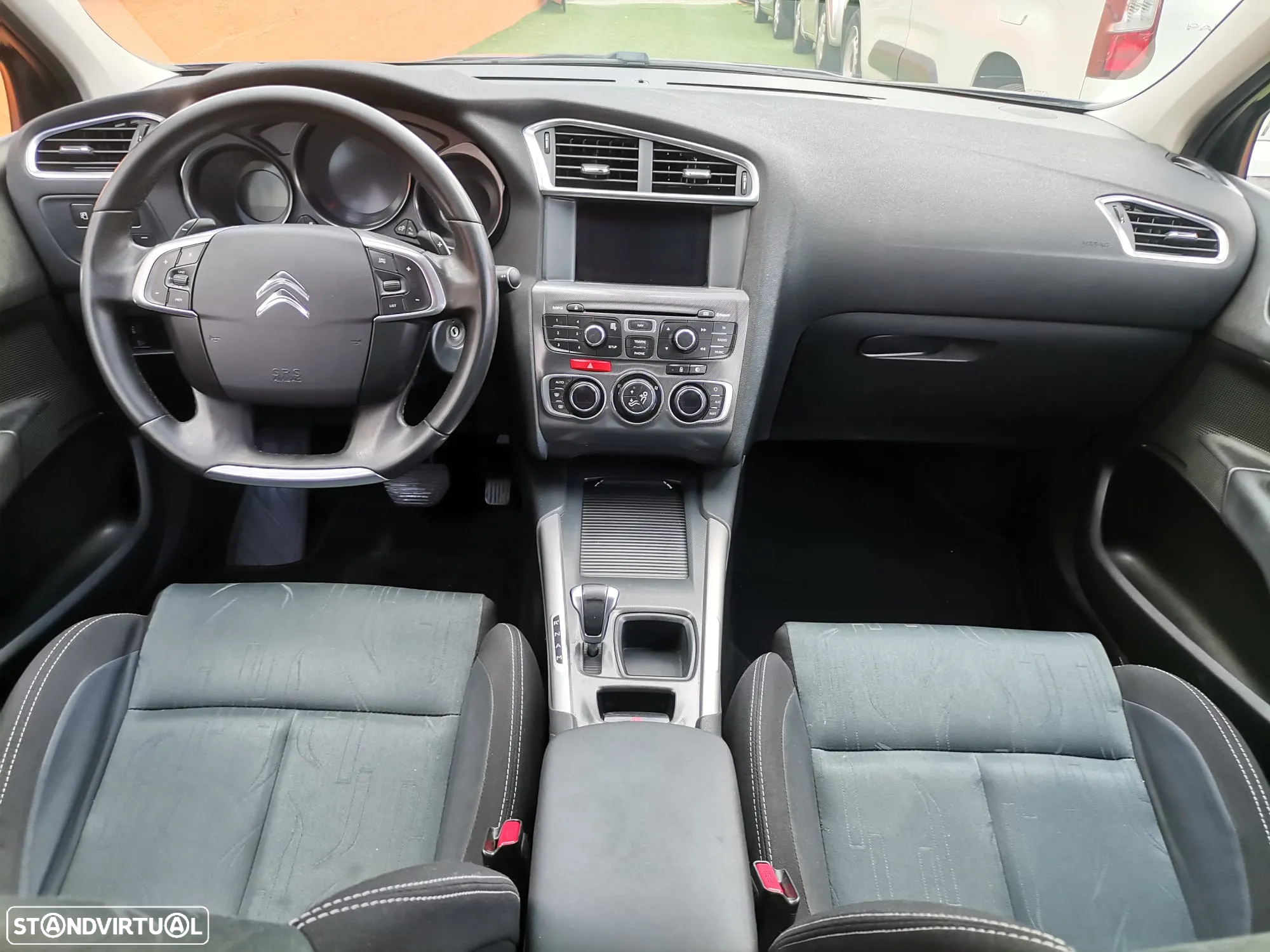 Citroën C4 e-HDi 115 ETG6 Selection - 6
