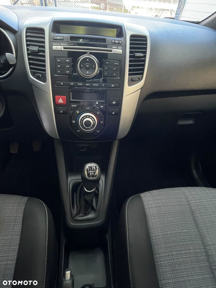 Kia Venga 1.4 CVVT Titanium Collection - 20