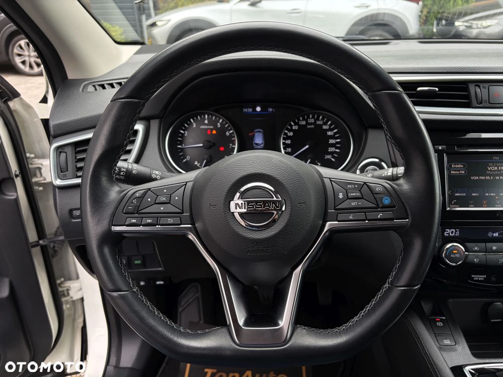 Nissan Qashqai 1.3 DIG-T DCT TEKNA - 22