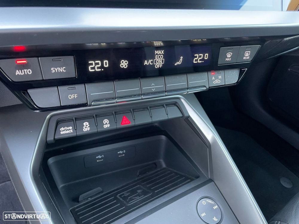 Audi A3 Limousine 30 TDI Design - 32