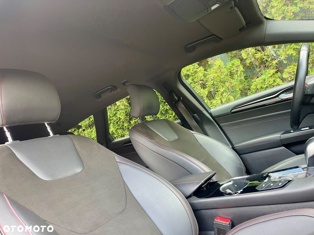 Ford Mondeo SW 2.0 Hybrid ST-Line Plus - 15