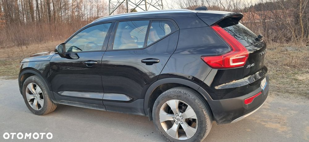 Volvo XC 40 D4 AWD Momentum - 8