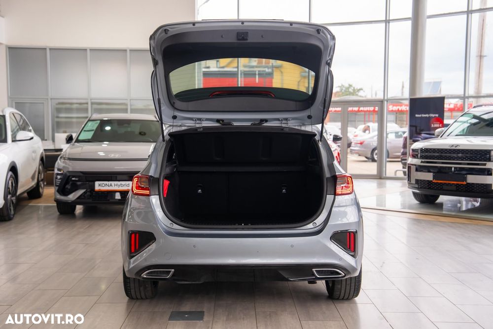 Kia Ceed - 13