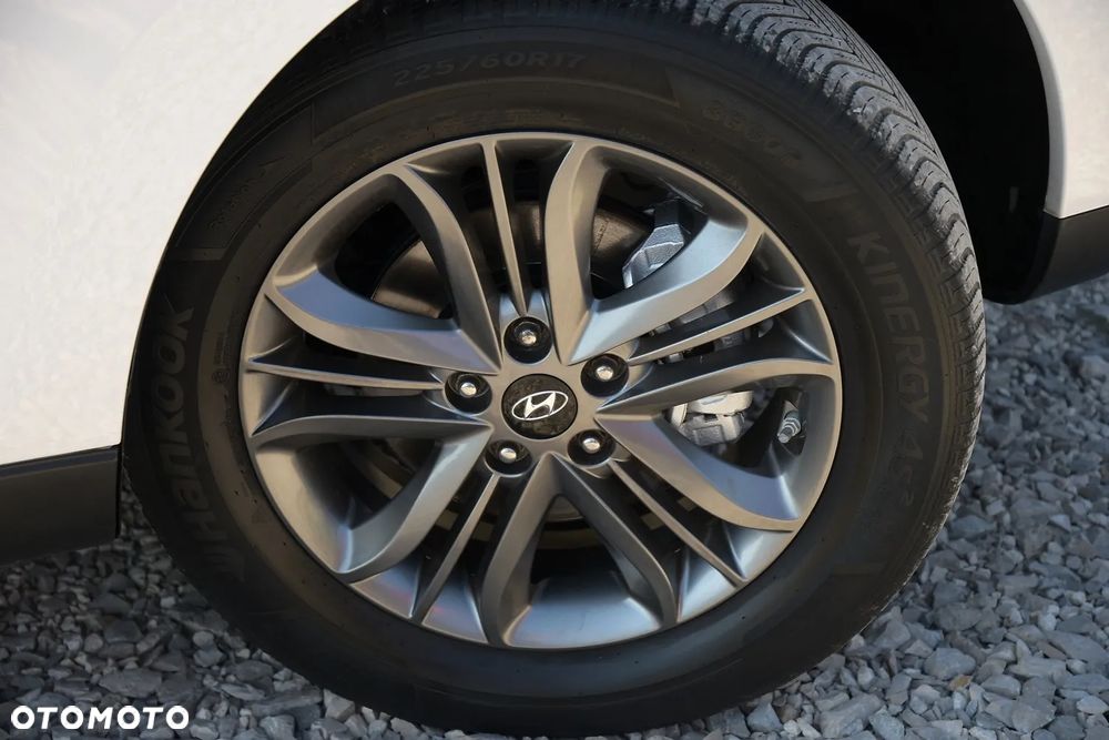 Hyundai ix35 1.6 2WD Fifa World Cup Edition - 19