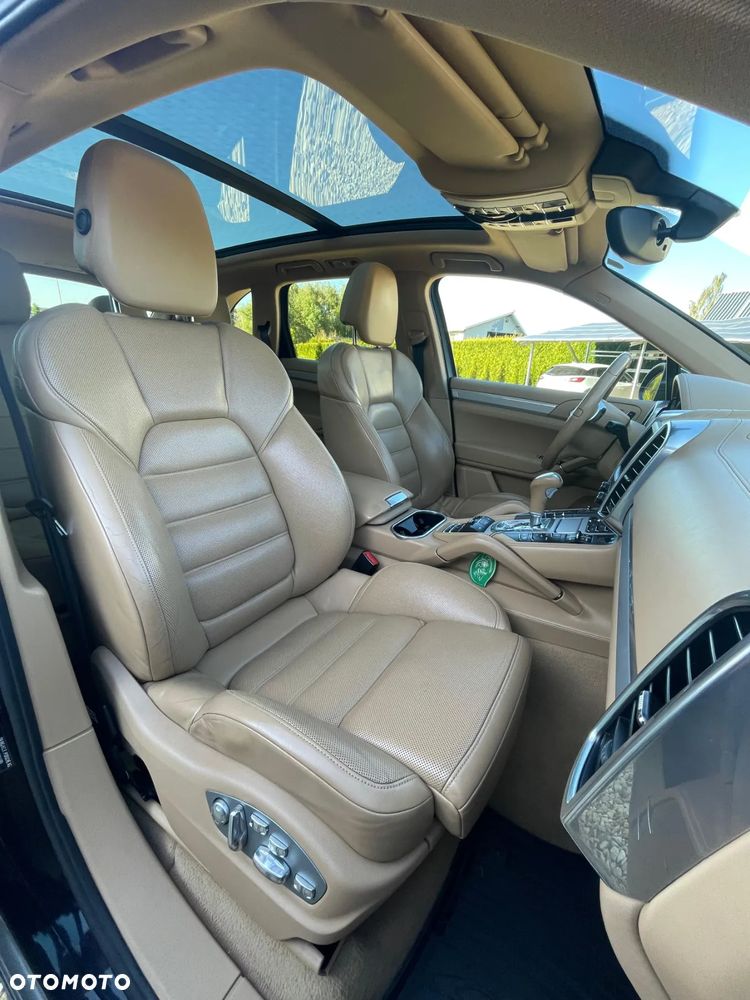 Porsche Cayenne S - 10
