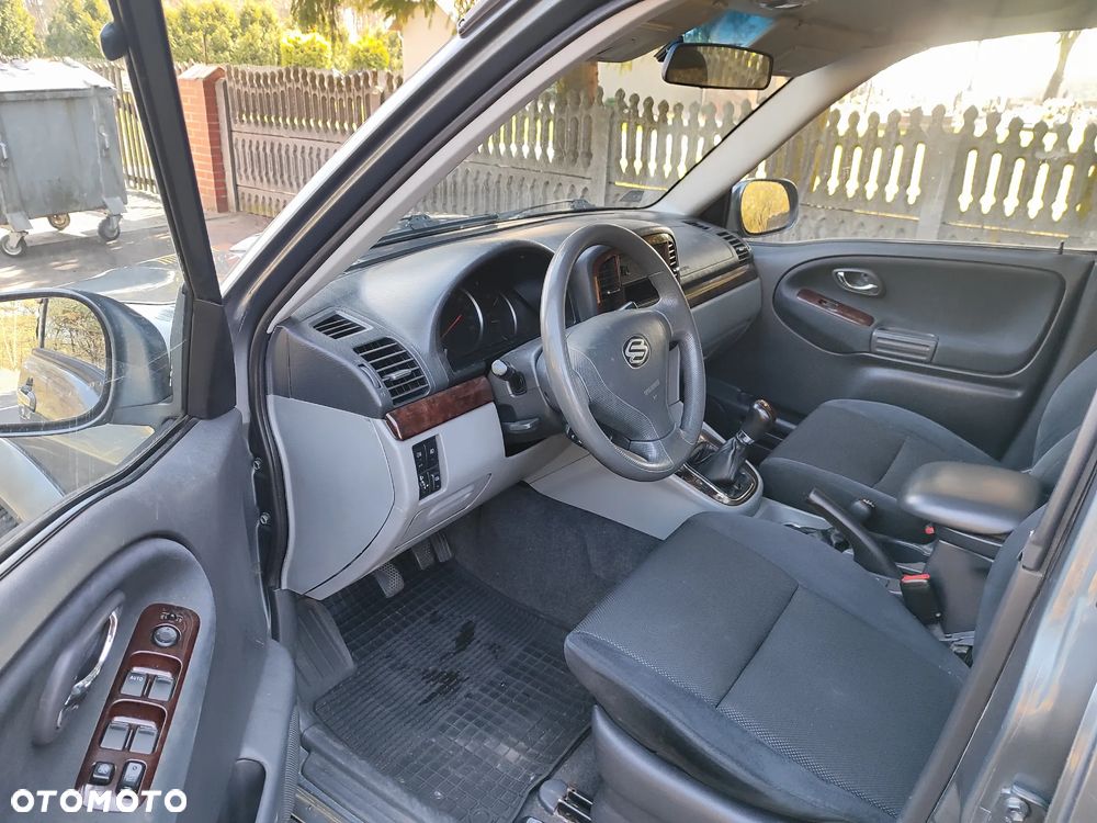 Suzuki Grand Vitara 2.0 TD Comfort Style - 8