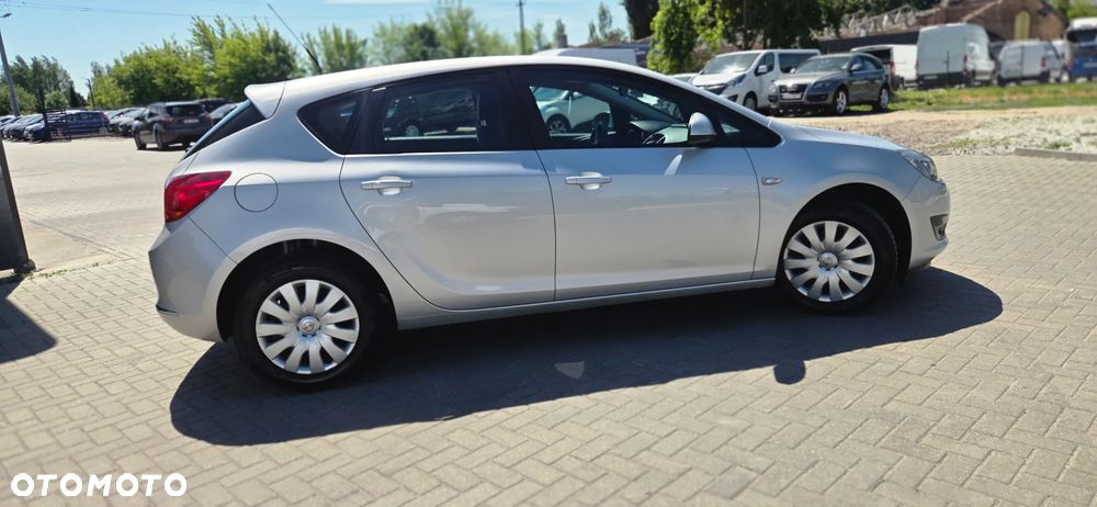 Opel Astra 1.4 111 - 16