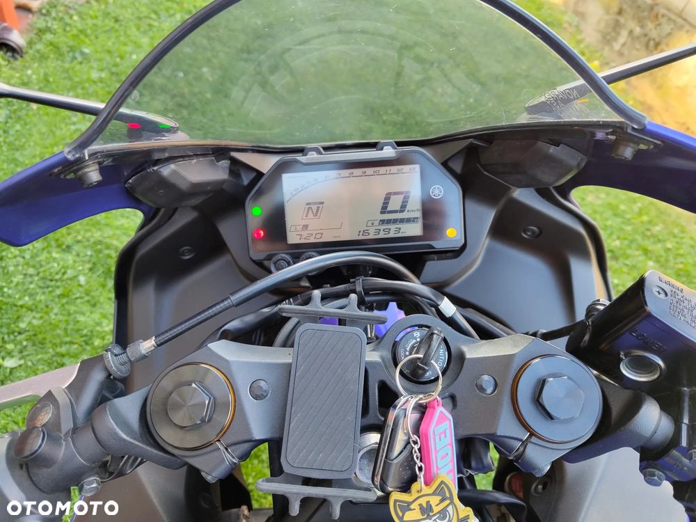 Yamaha YZF - 16