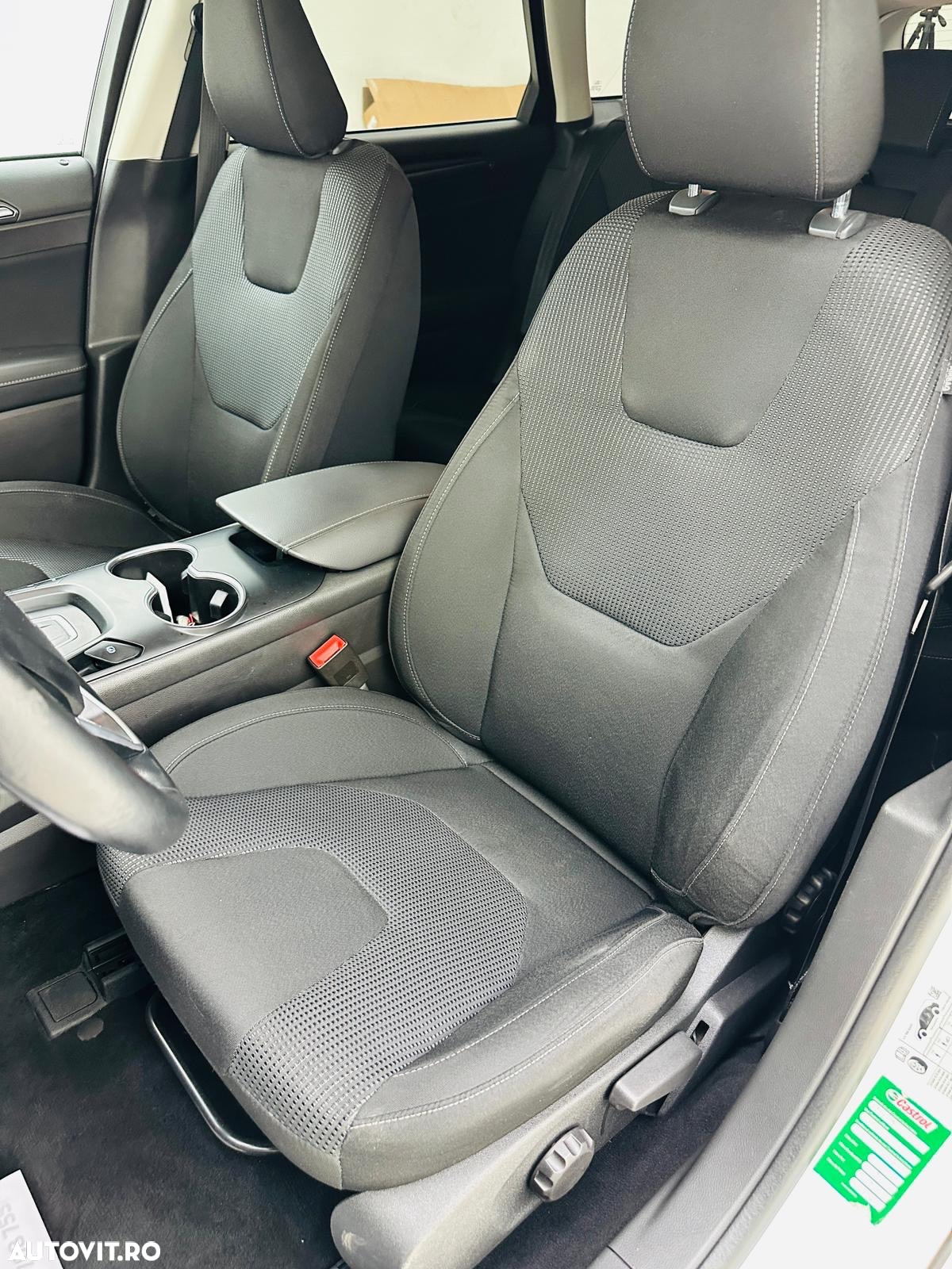 Ford Mondeo - 14