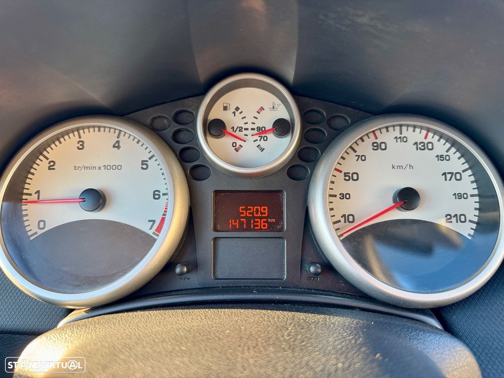 Peugeot 207 1.4 16V Trendy - 14