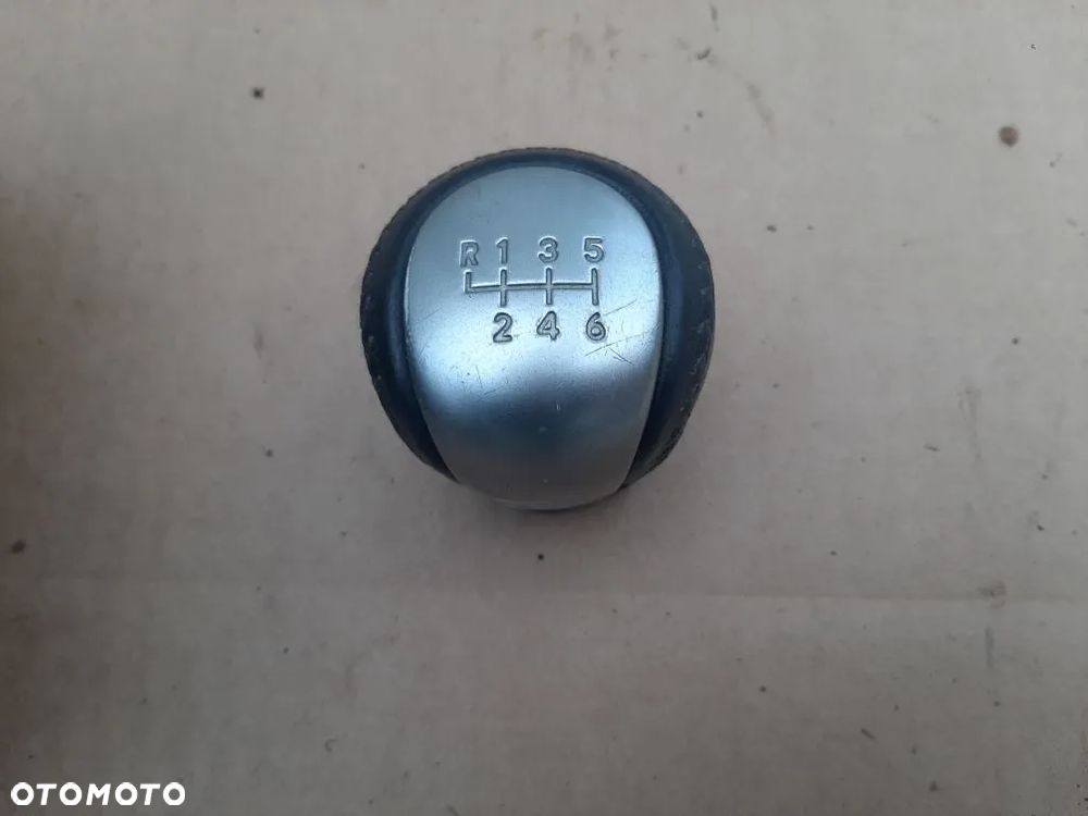 GAŁKA ZMIANY BIEGÓW TOYOTA YARIS III 6 BIEGÓW 2011- - 4